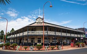 Castlereagh Hotel